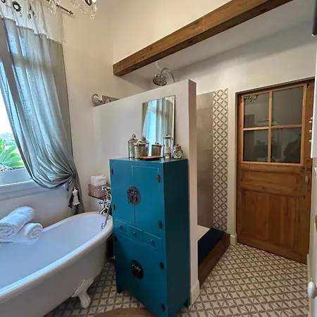 Maison La Boheme Parenthese Enchantee Au Coeur Du Charme, Petit-dejeuner De Reve Vias