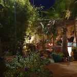 Maison La Boheme Parenthese Enchantee Au Coeur Du Charme, Petit-dejeuner De Reve 비아스