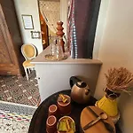B&B Maison La Boheme Parenthese Enchantee Au Coeur Du Charme, Petit-dejeuner De Reve