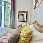 Maison La Boheme Parenthese Enchantee Au Coeur Du Charme, Petit-dejeuner De Reve *