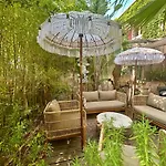 Maison La Boheme Parenthese Enchantee Au Coeur Du Charme, Petit-dejeuner De Reve B&B *