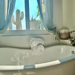 Maison La Boheme Parenthese Enchantee Au Coeur Du Charme, Petit-dejeuner De Reve *