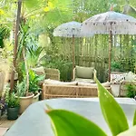 Maison La Boheme Parenthese Enchantee Au Coeur Du Charme, Petit-dejeuner De Reve