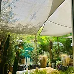 B&B Maison La Boheme Parenthese Enchantee Au Coeur Du Charme, Petit-dejeuner De Reve
