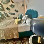 Maison La Boheme Parenthese Enchantee Au Coeur Du Charme, Petit-dejeuner De Reve B&B *