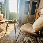 Maison La Boheme Parenthese Enchantee Au Coeur Du Charme, Petit-dejeuner De Reve B&B 비아스