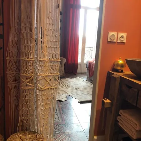 Maison La Boheme Parenthese Enchantee Au Coeur Du Charme, Petit-dejeuner De Reve Bed & Breakfast Vias