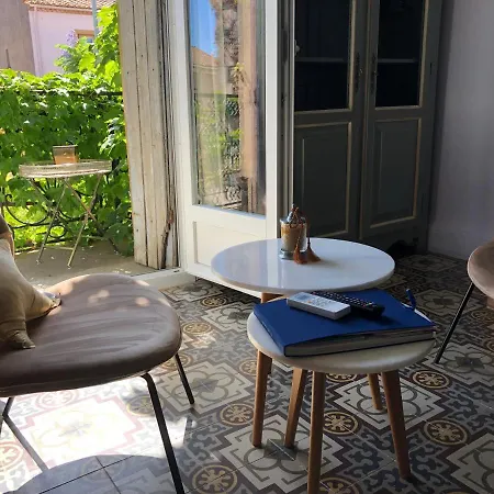 Maison La Boheme Jacuzzi Couette-café *