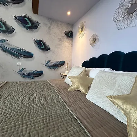 Bed & Breakfast Maison La Boheme Parenthese Enchantee Au Coeur Du Charme, Petit-dejeuner De Reve Vias