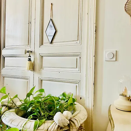 Couette-café Maison La Bohème Parenthèse Enchantée Au Cœur Du Charme, Petit-déjeuner De Rêve *