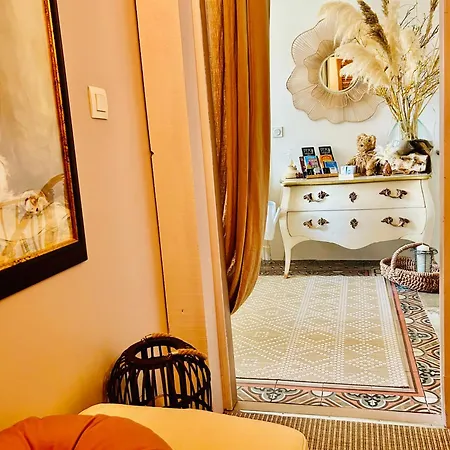 Maison La Boheme Parenthese Enchantee Au Coeur Du Charme, Petit-dejeuner De Reve Vias