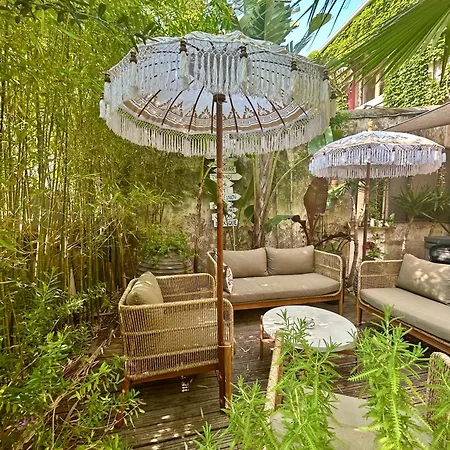 Maison La Boheme Parenthese Enchantee Au Coeur Du Charme, Petit-dejeuner De Reve Bed & Breakfast *