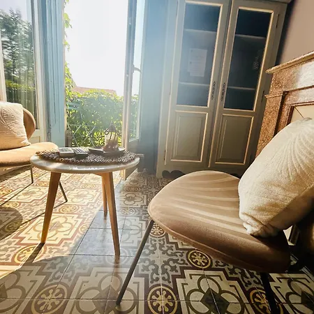 Maison La Bohème Parenthèse Enchantée Au Cœur Du Charme, Petit-déjeuner De Rêve Couette-café Vias