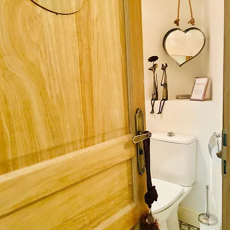 Maison La Boheme Parenthese Enchantee Au Coeur Du Charme, Petit-dejeuner De Reve Vias