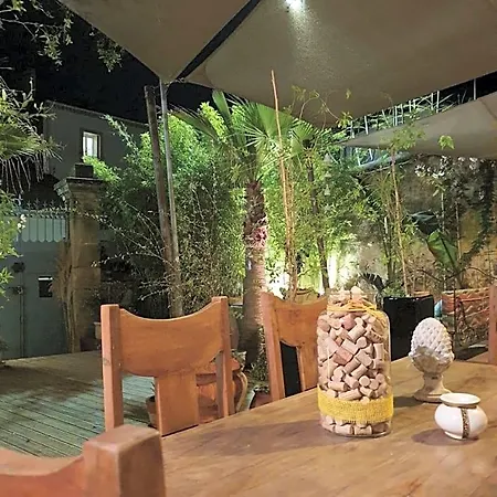 Maison La Bohème Parenthèse Enchantée Au Cœur Du Charme, Petit-déjeuner De Rêve Couette-café Vias