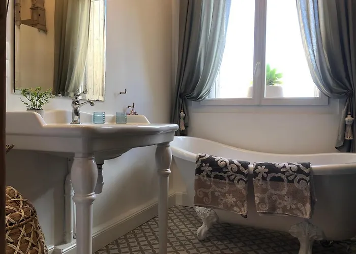 Maison La Boheme Parenthese Enchantee Au Coeur Du Charme, Petit-dejeuner De Reve