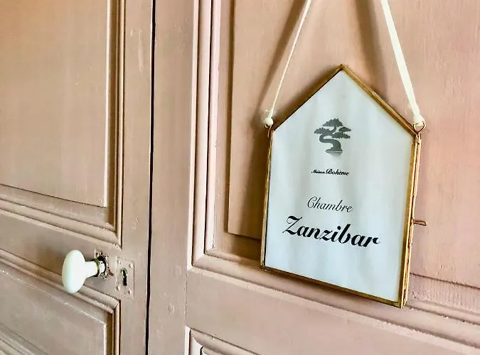 Maison La Boheme Parenthese Enchantee Au Coeur Du Charme, Petit-dejeuner De Reve فيا