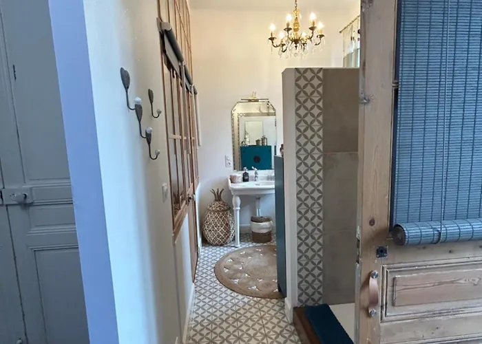Maison La Boheme Parenthese Enchantee Au Coeur Du Charme, Petit-dejeuner De Reve *