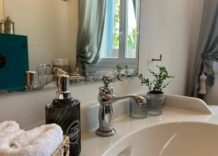 Maison La Boheme Parenthese Enchantee Au Coeur Du Charme, Petit-dejeuner De Reve فندق مبيت وإفطار فيا