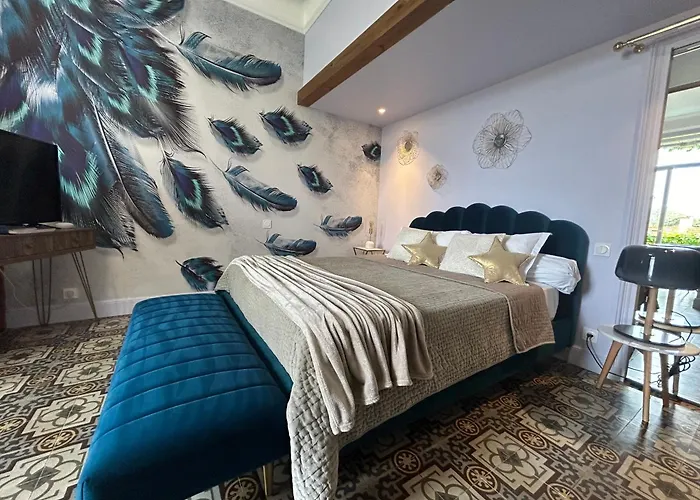 Maison La Boheme Parenthese Enchantee Au Coeur Du Charme, Petit-dejeuner De Reve Bed and Breakfast *