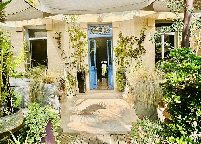 Maison La Boheme Parenthese Enchantee Au Coeur Du Charme, Petit-dejeuner De Reve Bed and Breakfast *